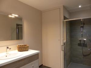 Gîte Chapeau, 3 pièces, 4 personnes - FR-1-489-79