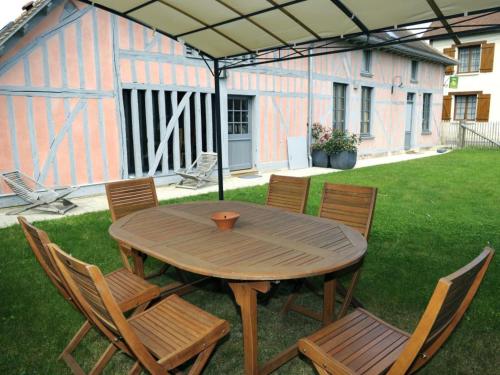 Gîte Charmont-sous-Barbuise, 3 pièces, 4 personnes - FR-1-543-165