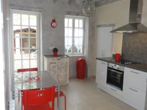 Gîte Charroux - Allier, 4 pièces, 7 personnes - FR-1-489-271