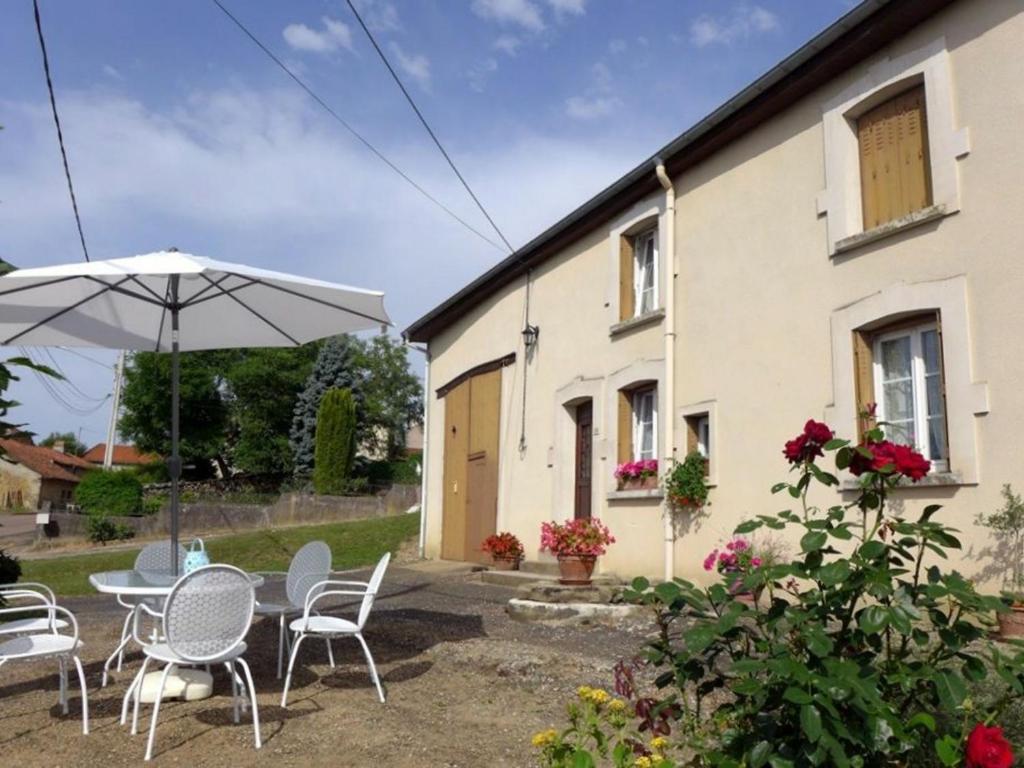 Maison de vacances Gîte Chaumont-la-ville, 2 pièces, 2 personnes - FR-1-611-36 39 Rue Principale 52150 Chaumont-la-Ville