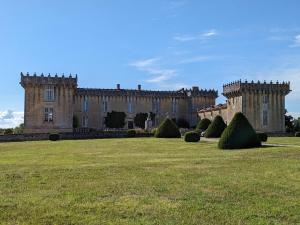 Maison de vacances Gîte Cherves-Richemont, 4 pièces, 6 personnes - FR-1-653-167 Château Chesnel 32 Route de la Garnerie 16370 Cherves-de-Cognac -1