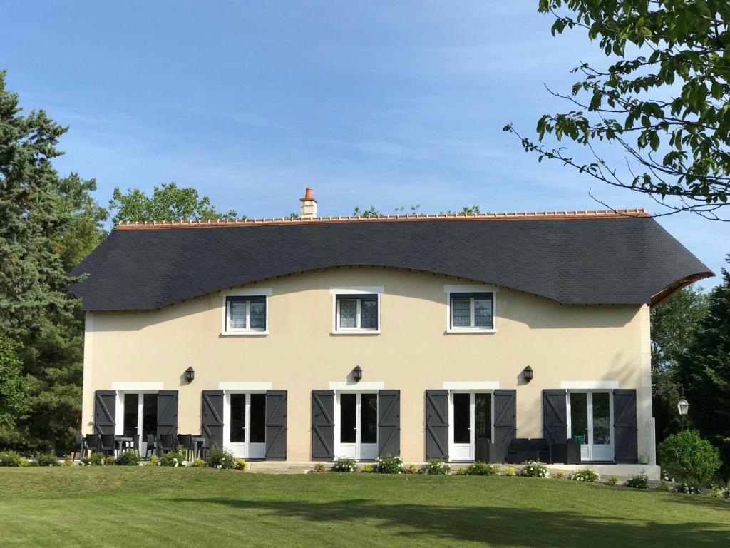 Gîte Chery, 5 pièces, 11 personnes - FR-1-586-21 D28C Le Bois de Bouchaux, 18120 Chéry