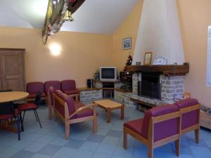 Gîte Cirfontaines-en-Ornois, 6 pièces, 12 personnes - FR-1-611-30