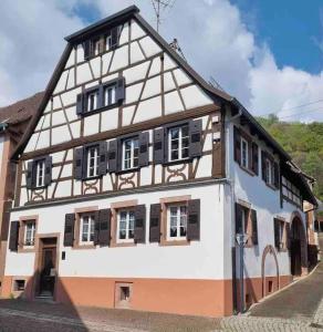 Maison de vacances Gîte classé 4 étoiles  La Maison du Tonnelier 14 Rue Principale 67110 Oberbronn Alsace