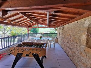 Gîte Coly-Saint-Amand, 5 pièces, 8 personnes - FR-1-616-85