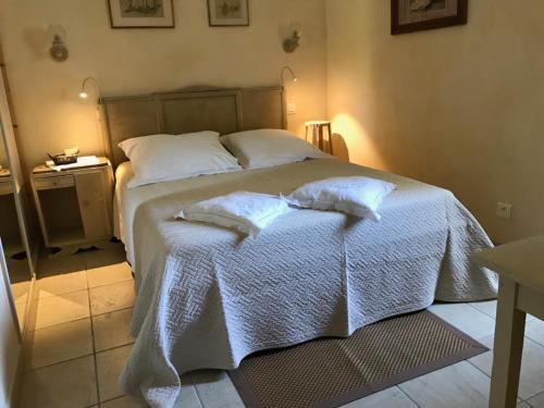 Gîte Combiers, 4 pièces, 6 personnes - FR-1-653-171