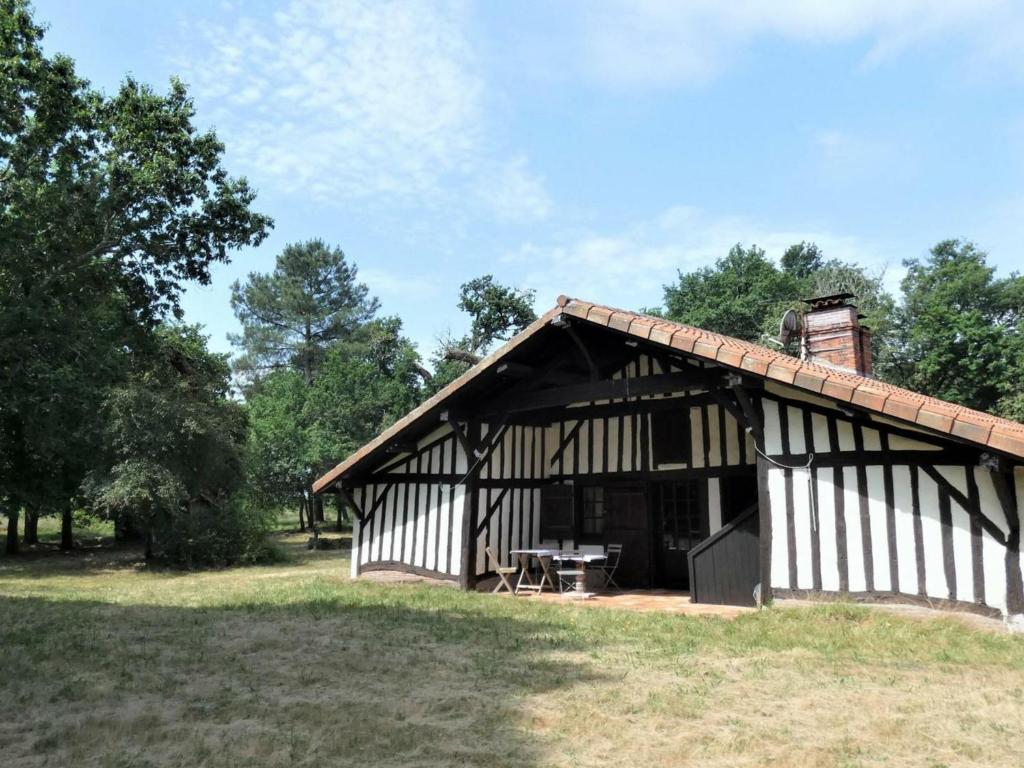 Maison de vacances Gîte Commensacq, 5 pièces, 8 personnes - FR-1-360-695 971 Route de Capbat 40210 Commensacq