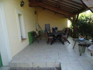 Gîte Congé-sur-Orne, 3 pièces, 4 personnes - FR-1-410-166