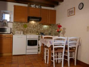 Gîte Cour-Cheverny, 2 pièces, 2 personnes - FR-1-491-36
