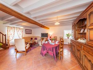 Gîte Courcelles, 5 pièces, 8 personnes - FR-1-590-19