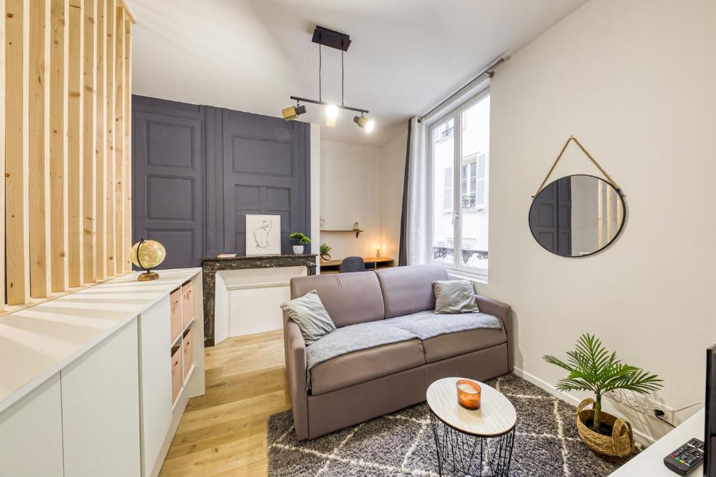 Gîte Courcy-aux-Loges, 3 pièces, 5 personnes - FR-1-590-35