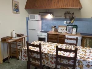 Gîte Courcy-aux-Loges, 3 pièces, 5 personnes - FR-1-590-35