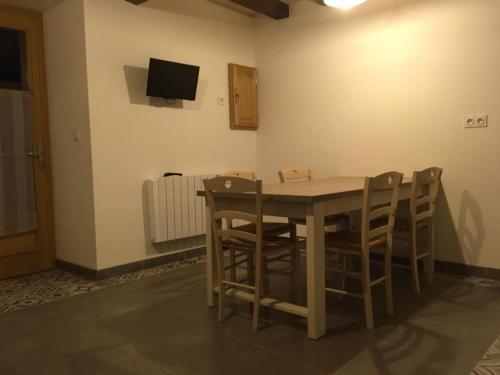 Gîte Crannes-en-Champagne, 3 pièces, 5 personnes - FR-1-410-315