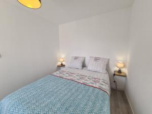 Gîte Crozon-sur-Vauvre, 8 pièces, 18 personnes - FR-1-591-382