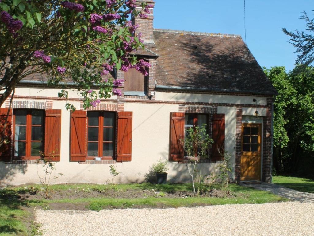 Gîte Dampierre-sur-Avre, 3 pièces, 4 personnes - FR-1-581-58 1 chemin dit du pressoir Le Plessis, 28350 Dampierre-sur-Avre