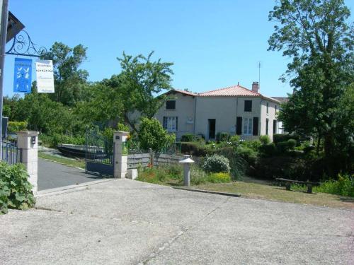 Gîte Damvix, 3 pièces, 4 personnes - FR-1-426-354