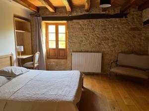 Maison de vacances Gîte de caractère avec piscine en Dordogne Marcillac 24170 Capelou Aquitaine