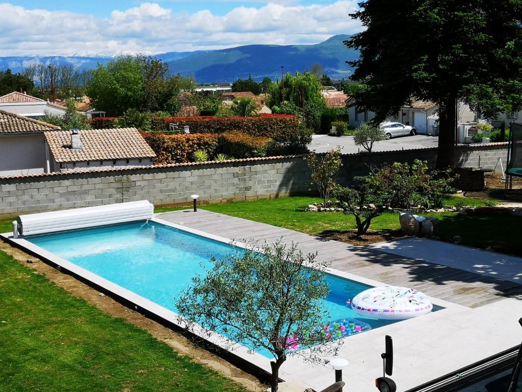 Gîte de caractère en pierre dans la Drôme 3 chambres 268 Rue Simon Chopin, 26750 Génissieux