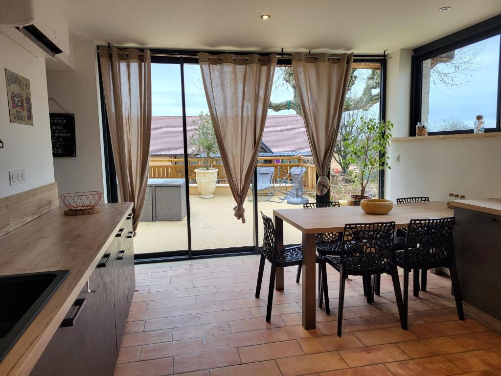 Maison de vacances Gîte de charme avec piscine Lomegaja Le Bourg 24290 La Chapelle-Aubareil