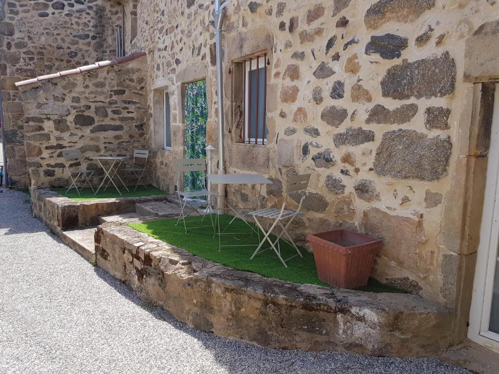 Maison de vacances Gite de charme Garnier  2 rue du four 07440 champis