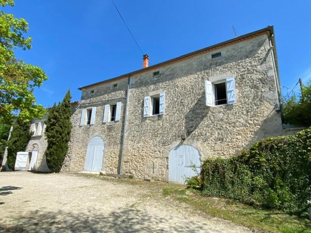 Maison de vacances Gite de groupe \ Bidon 32100 Castelnau-sur-lʼAuvignon