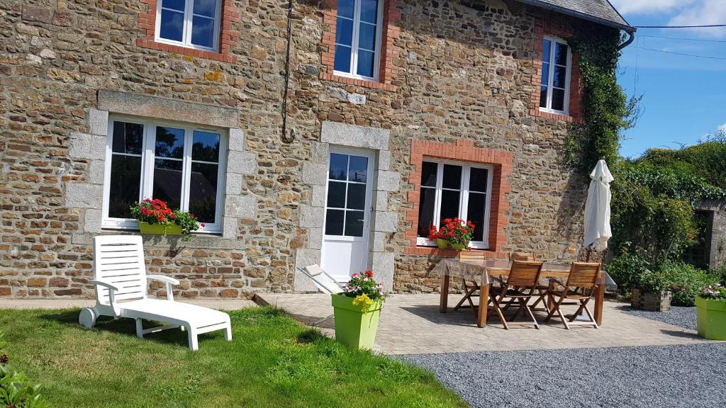 Maison de vacances Gîte De L'arthour L'arthour 50210 Notre-Dame-de-Cenilly
