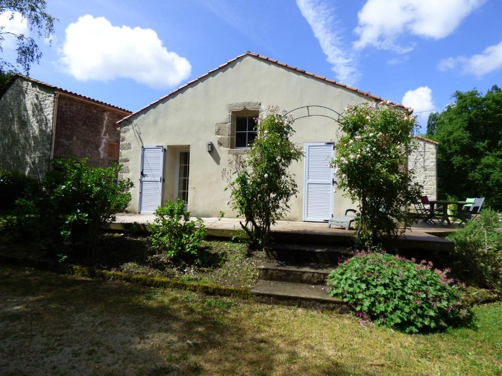 Maison de vacances Gîte de la Remaudière 17 LA REMAUDIERE 85170 Le Poiré-sur-Vie