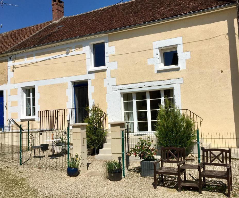 Maison de vacances Gite de Pete 15 Le Buisson 89520 Le Buisson