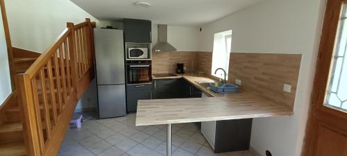 Gite de POUNARD bord de rivière plage privée