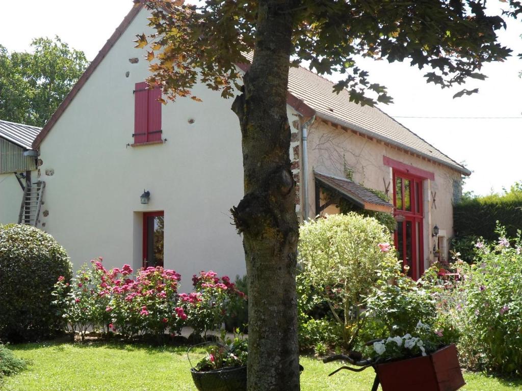 Maison de vacances Gîte Deneuille-les-Mines, 4 pièces, 6 personnes - FR-1-489-408 LA GRANGE DU BOURG 03170 Deneuille-les-Mines