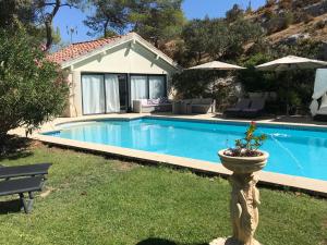 Maison de vacances Gite des Estelles \ 807 Avenue de Saint Baldou 84300 Cavaillon Provence-Alpes-Côte d\'Azur