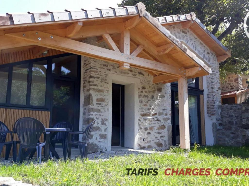 Maison de vacances Gîte Doizieux, 3 pièces, 4 personnes - FR-1-496-155 Chavas 42740 Doizieux