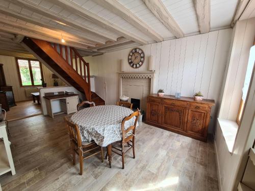 Gîte Douchy-Montcorbon-Douchy, 2 pièces, 3 personnes - FR-1-590-248