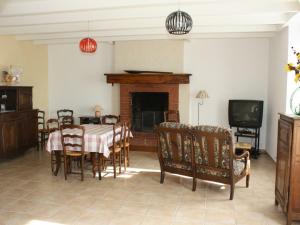 Gîte Dragey-Ronthon, 5 pièces, 7 personnes - FR-1-362-430