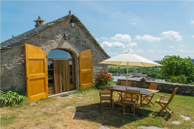 Gîte du Dolmen de l'Hom Recoules de l Hom, 48500 Le Massegros