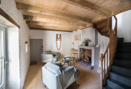 Gîte du Presbytère Port d'Envaux, Ravissante Maison de charme