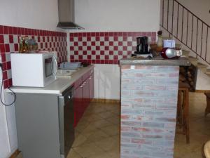 Gîte Ébreuil, 3 pièces, 4 personnes - FR-1-489-19