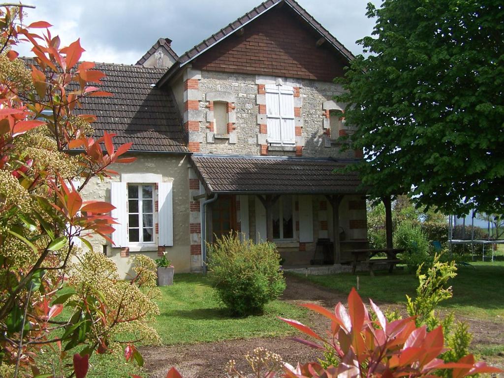 Gite en Forterre La Fosse aux Prêtres, 89560 Druyes-les-Belles-Fontaines