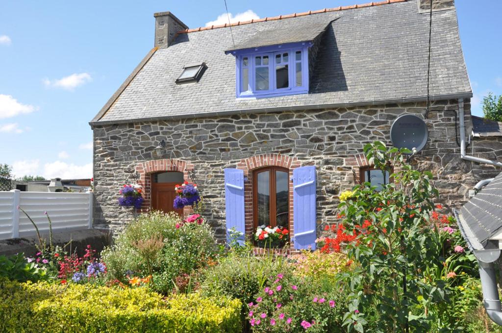 Maison de vacances gite en pierre 10 Tossen Ruguel 22220 Minihy-Tréguier