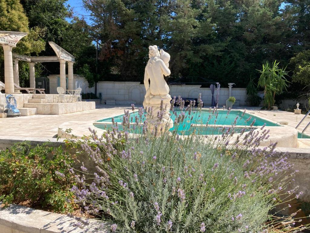 Gîte Encore Un Soir 420 Route de Toulon, 83400 Hyères