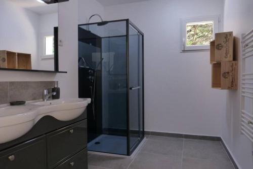 Gîte entièrement rénové sur le thème de la mer.