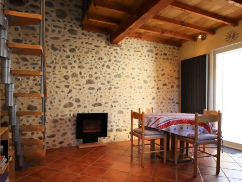 Gîte Espoey, 2 pièces, 2 personnes - FR-1-384-463