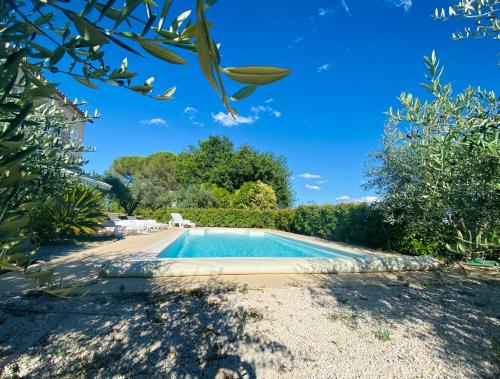 Gîte Euphrasie piscine privée confort 3 étoiles