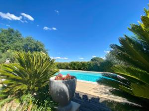 Gîte Euphrasie piscine privée confort 3 étoiles