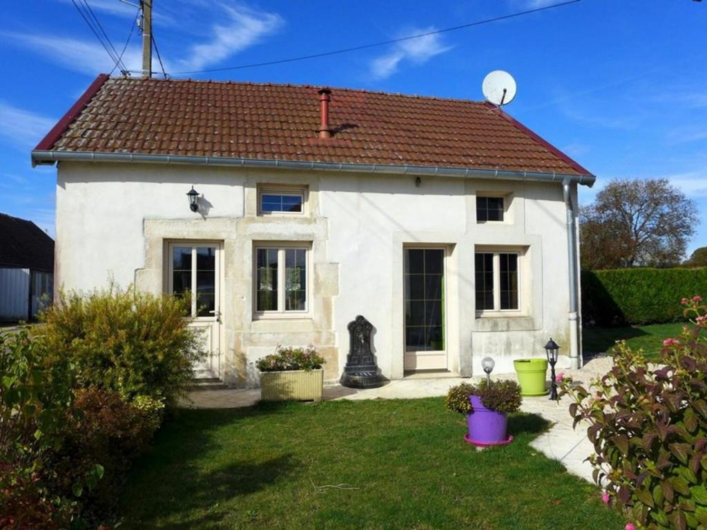 Maison de vacances Gîte Faverolles, 2 pièces, 2 personnes - FR-1-611-39 13 Bis Rue des Bordes 52260 Faverolles