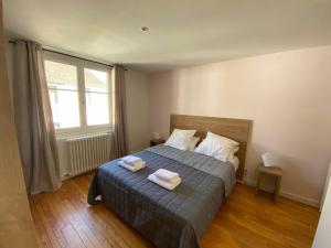 Gîte Feneyrols, 4 pièces, 6 personnes - FR-1-605-6