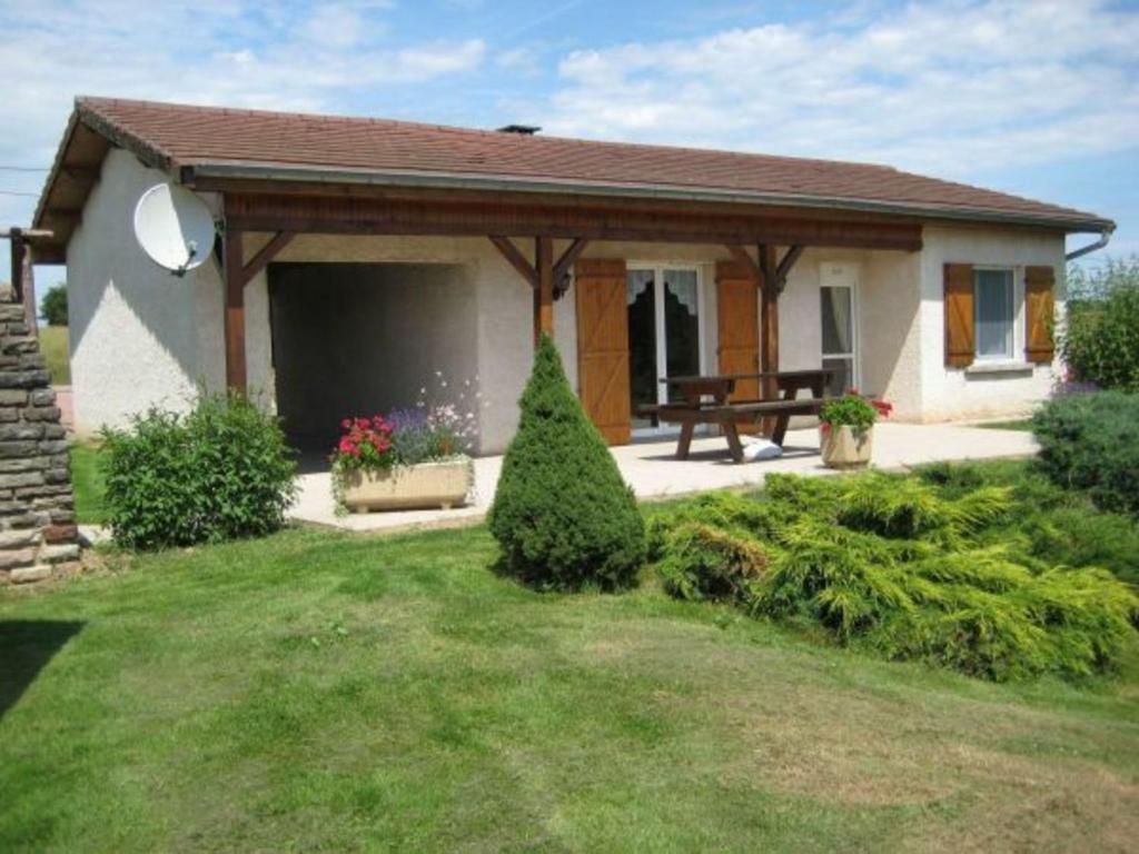 Maison de vacances Gîte Fontenoy-le-Château, 3 pièces, 4 personnes - FR-1-589-24 40 bis, rue du 8 mai 88240 Fontenoy-le-Château