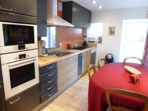 Gîte Freycenet-la-Cuche, 3 pièces, 4 personnes - FR-1-582-26