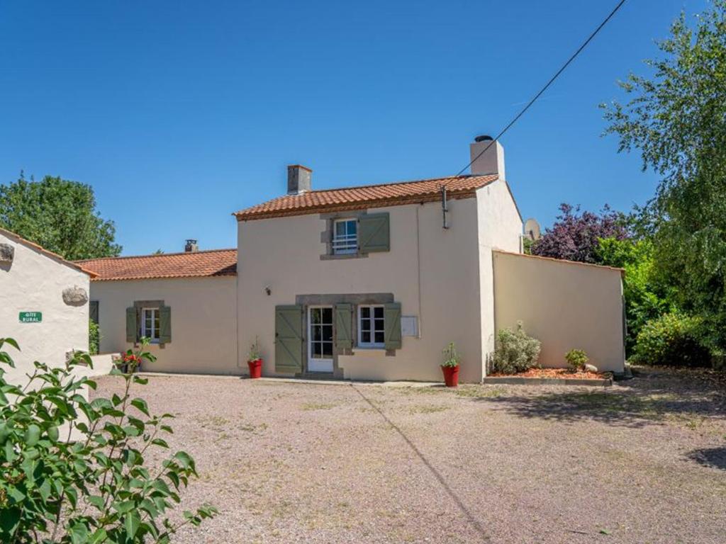 Gîte Froidfond, 5 pièces, 8 personnes - FR-1-426-149 La Charrie, 85300 Froidfond