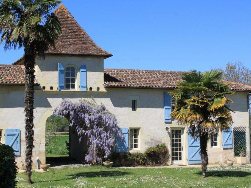 Maison de vacances Gîte Gamarde-les-Bains, 3 pièces, 4 personnes - FR-1-360-234 Chateau Du Rau - Gamarde-Les-Bains - 40380 Gamarde-les-Bains